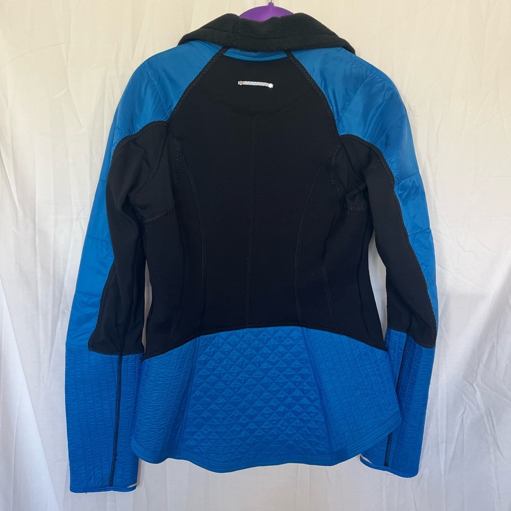 Lululemon Run Bundle Up Jacket Running Reflective… - image 2